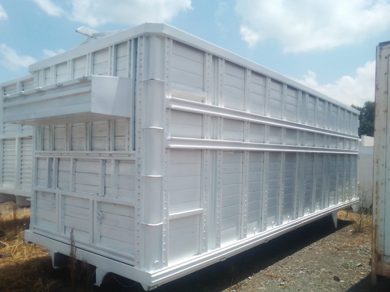 caja-de-madera-blanca